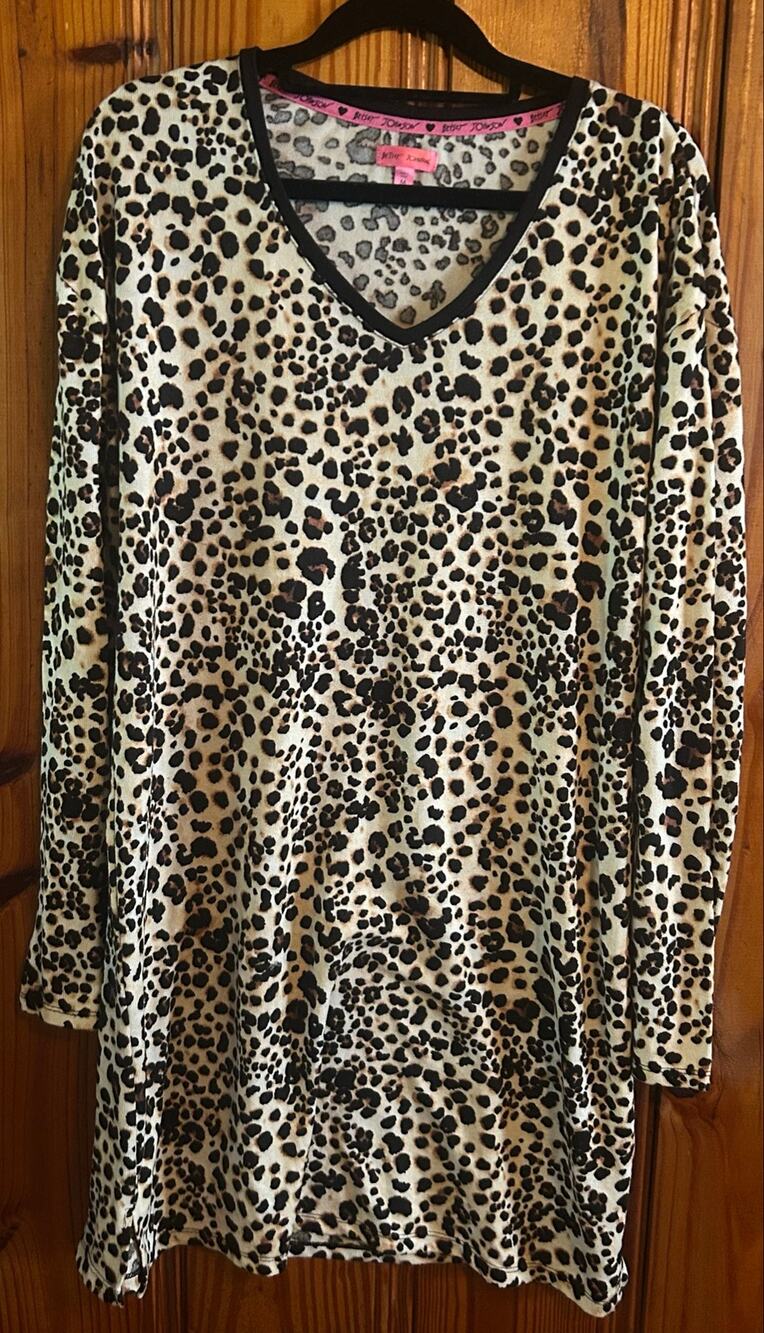 Betsey Johnson Dress Womens Medium Leopard/Animal Print Lounge Pajamas Cozy